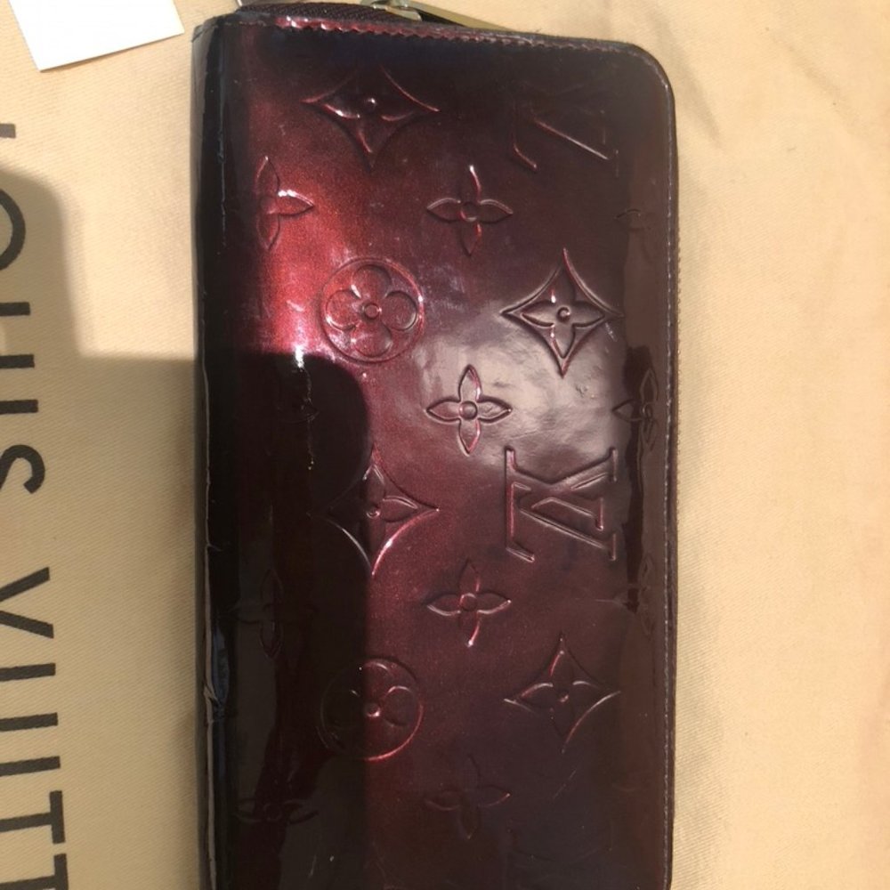 Louis Vuitton Purple Zippy Amarante Monogram Verni